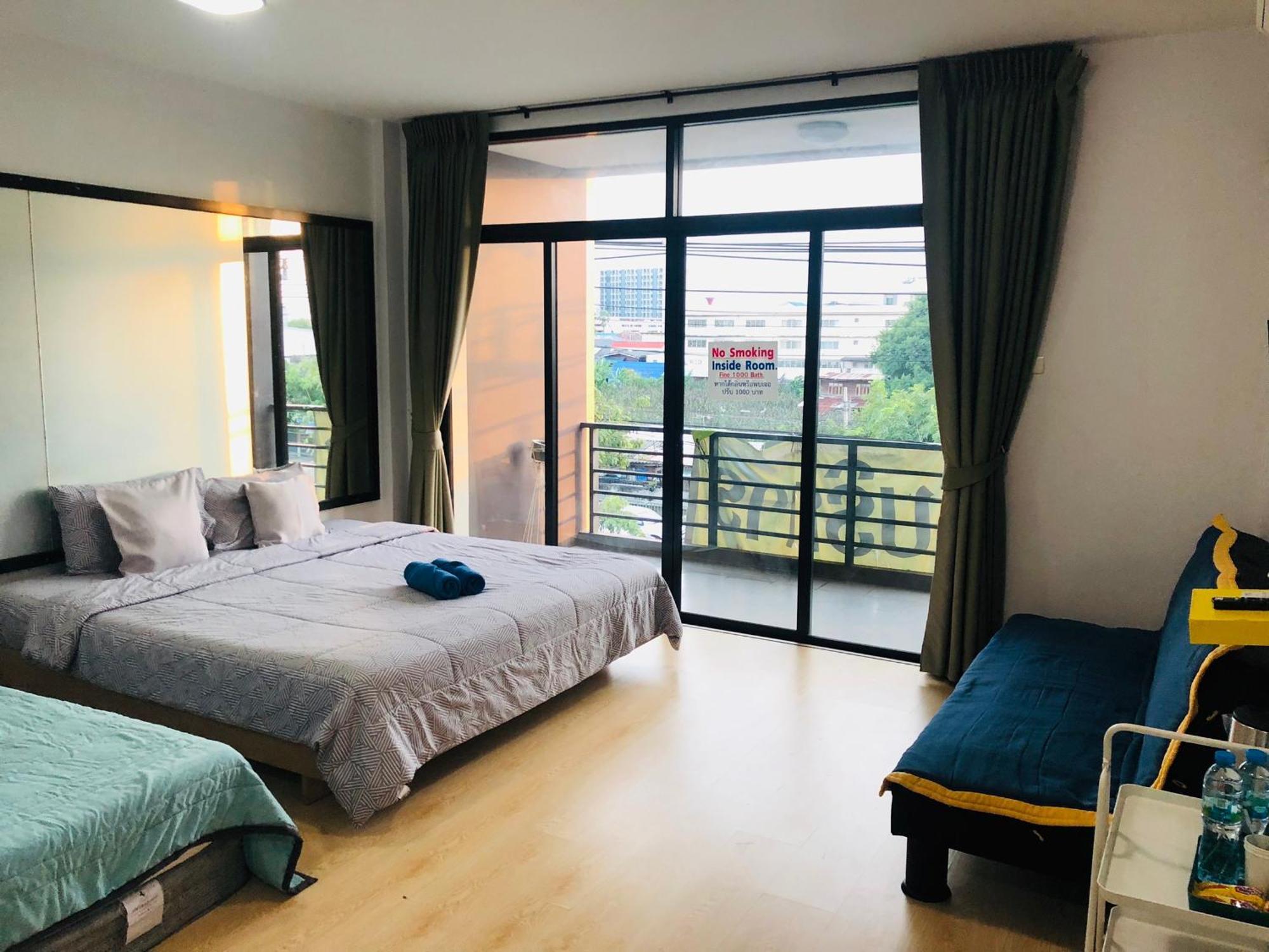Homey-sleepy Don Mueang Airport Hostel Bangkok