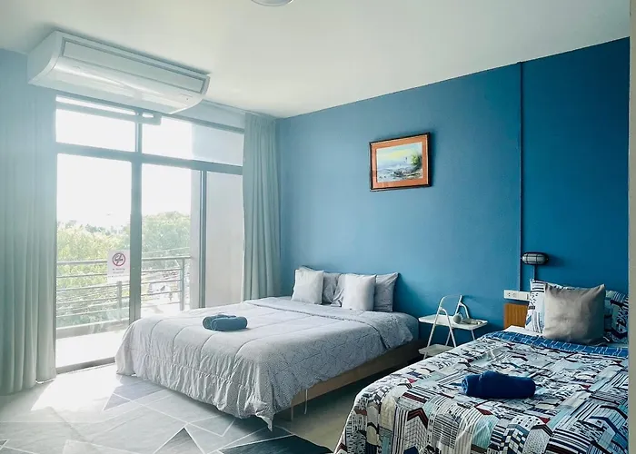 Homey-Sleepy Don Mueang Airport Hostel